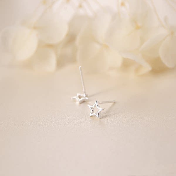 Cercei de dama in forma de stea