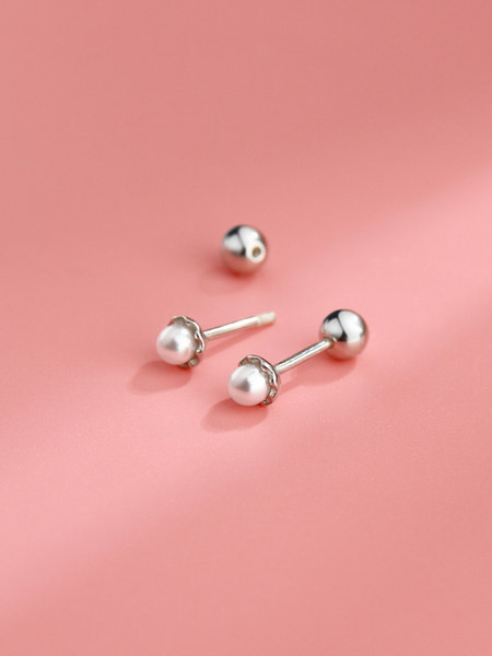 Cercei casual de culoare argintie cu perle