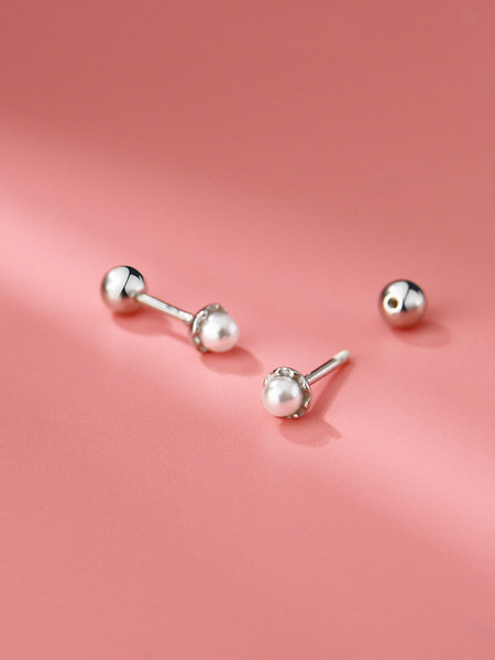 Cercei casual de culoare argintie cu perle