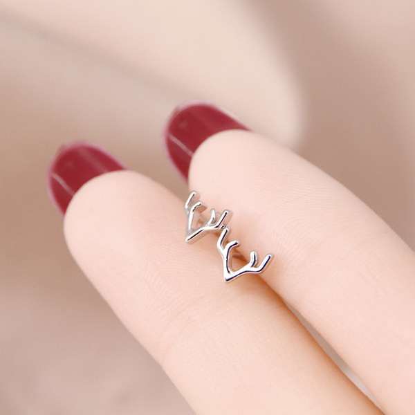 Naiste vabaaja kõrvarõngad kullast ja hõbedast