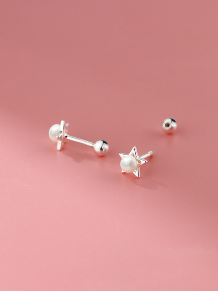 Model nou de cercei de dama cu perle