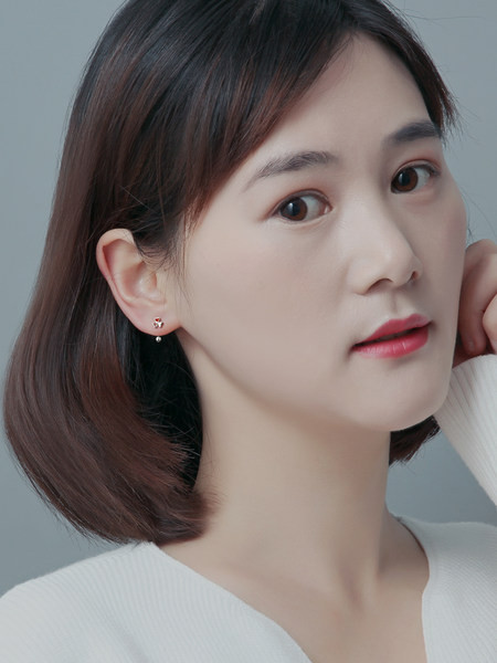 Cercei de dama de culoare auriu si argintiu cu surub