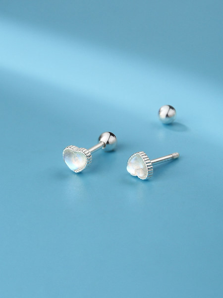 Naiste stiilsed dekoratiivkividega südamekujulised kõrvarõngad