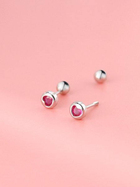 Cercei mici cu șurub pentru femei