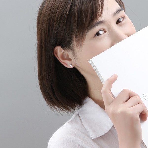 Cercei de dama mici cu pietre colorate