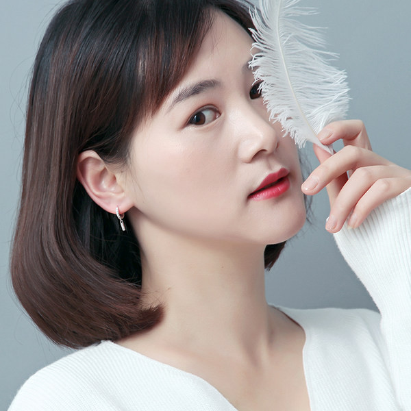 Cercei de damă moderni cu pietre - cerc