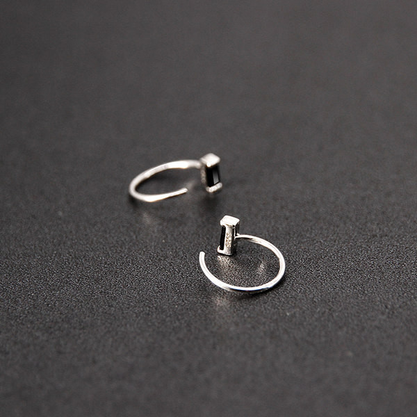 Cercei dama model de zi cu zi