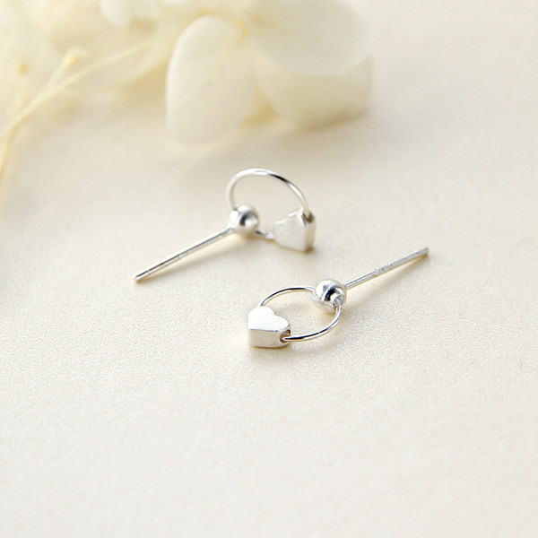 Cercei casual cu pandantiv de culoare argintie