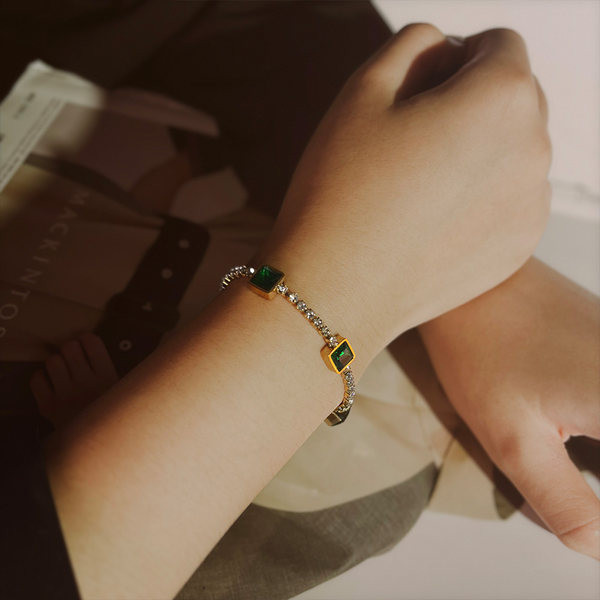 Bratara de dama din otel titan cu pietre