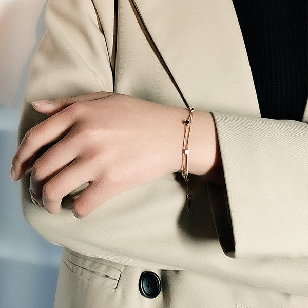 Bratara de dama din otel titan cu strat dublu