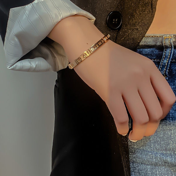 Brățară retro damă din oțel titan cu cifre romane