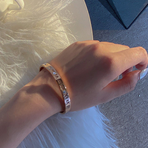 Brățară retro damă din oțel titan cu cifre romane