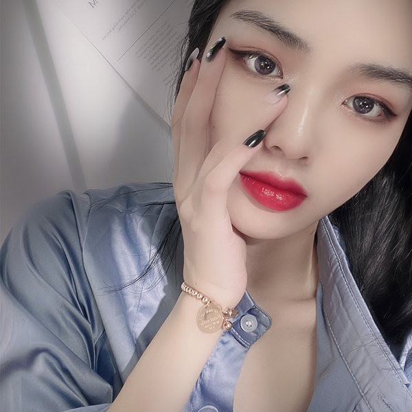 Bratara de dama cu pandantiv din otel titan