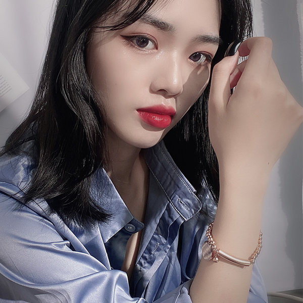 Bratara de dama cu pandantiv din otel titan