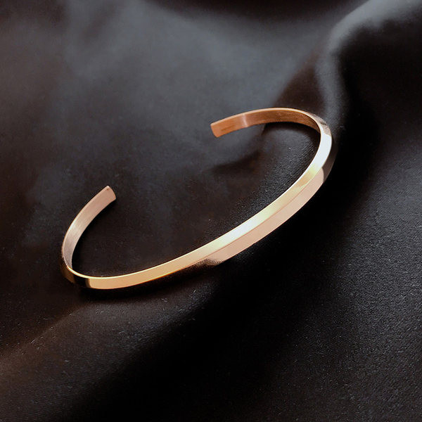 Brățară tip inel de damă curată