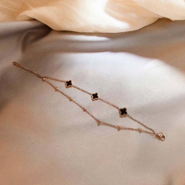 Naiste kahekihiline ristikuga titaanterasest käevõru