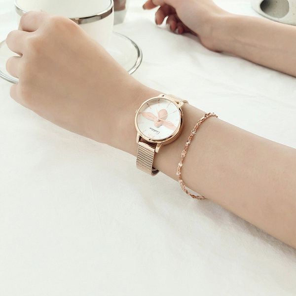 Bratara de dama cu pandantiv metalic