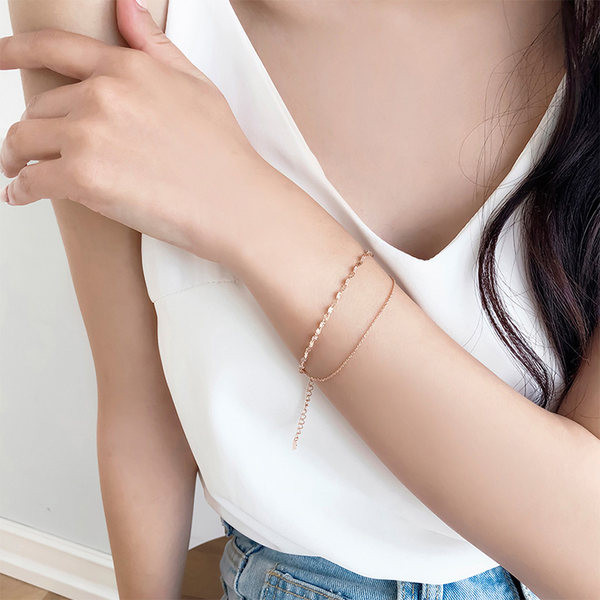 Bratara de dama cu pandantiv metalic