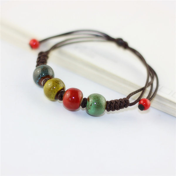 Värviliste helmestega vabaaja käevõru