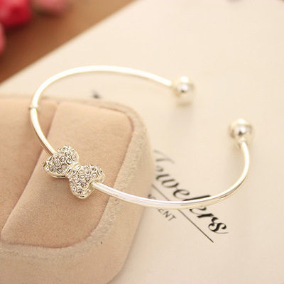 Bratara de dama cu panglica si inima cu pietre