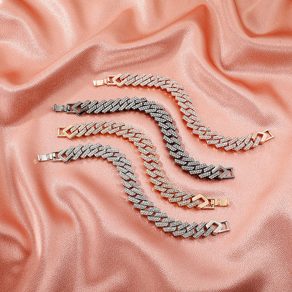 Μοντέρνο γυναικείο βραχιόλι με πέτρες σε πολλά χρώματα