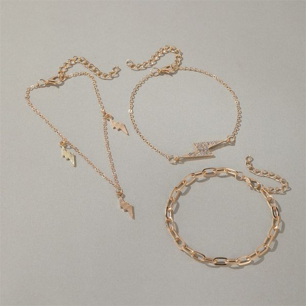 Set de trei brățări de damă cu pandantiv