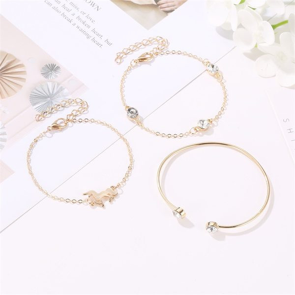 Set de brățări de damă din trei piese