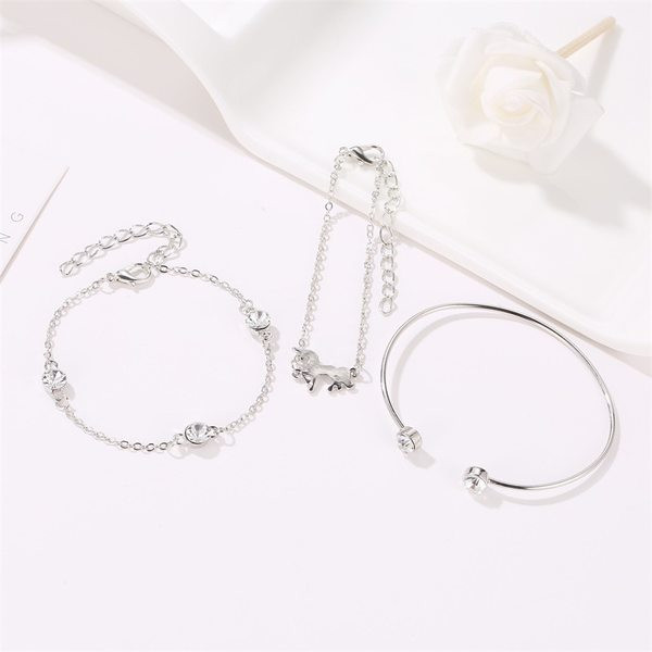 Set de brățări de damă din trei piese