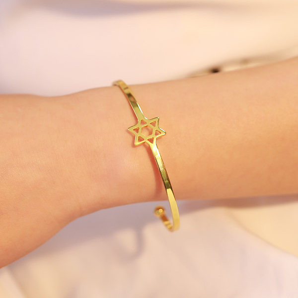 Naiste avatud käevõru vabaaja mudel