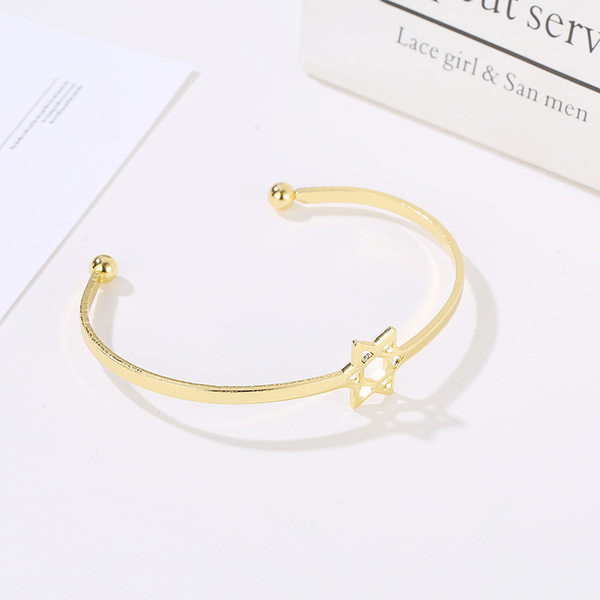 Naiste avatud käevõru vabaaja mudel