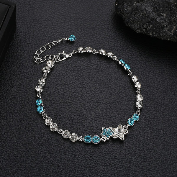 Stiilne naiste käevõru värviliste dekoratiivkividega