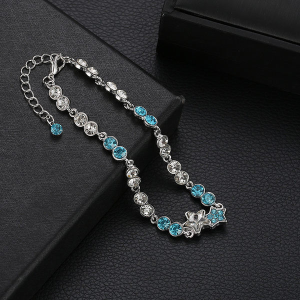 Stiilne naiste käevõru värviliste dekoratiivkividega