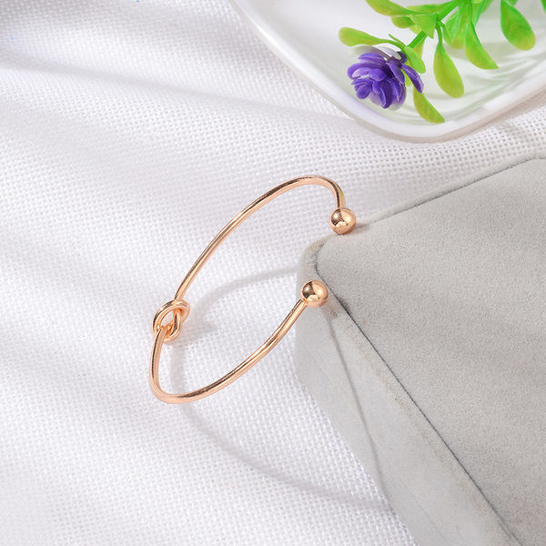 Set de brățări cu pandantiv de damă