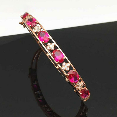 Дамска гривна с камъни ежедневна