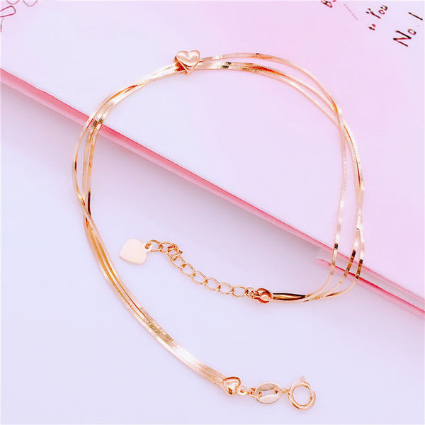 Дамска нежна гривна с сърце