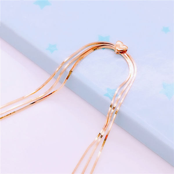 Дамска нежна гривна с сърце