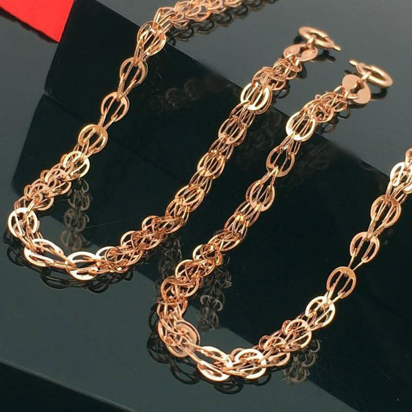 Регулируема гривна в златист цвят за жени