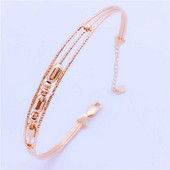 Дамска модерна гривна с висулка сърце