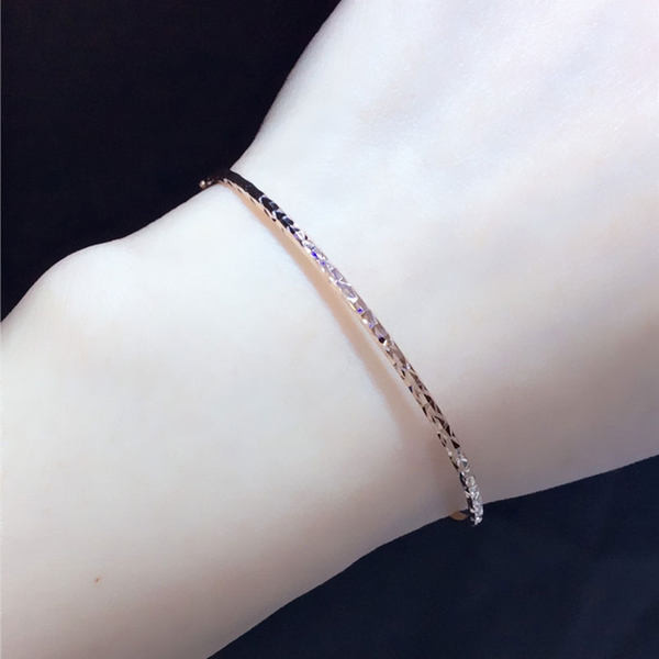 Κλασικό μοντέλο γυναικείο βραχιόλι - σε χρυσό χρώμα