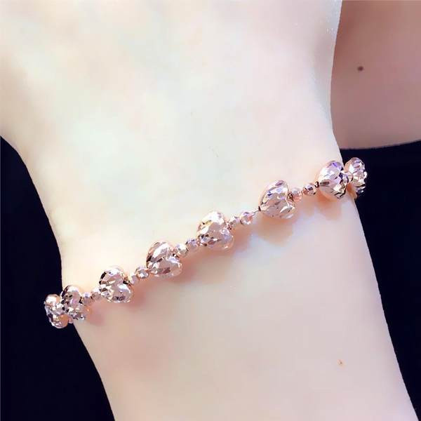 Дамска елегантна гривна с висулка 