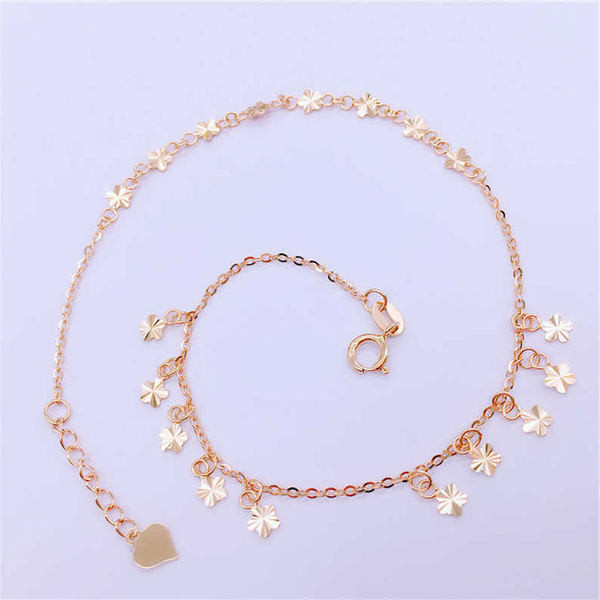 Μοντέρνο γυναικείο βραχιόλι με χρυσά μενταγιόν