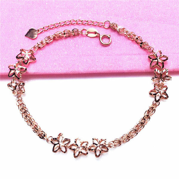 Moodne naiste käevõru metallist elementidega