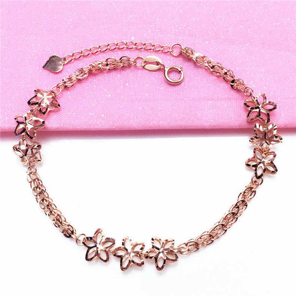 Moodne naiste käevõru metallist elementidega