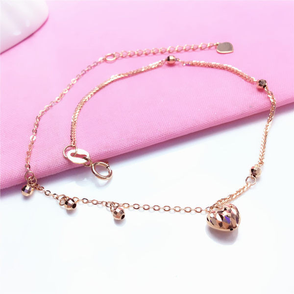 Дамска гривна - с метална висулка 