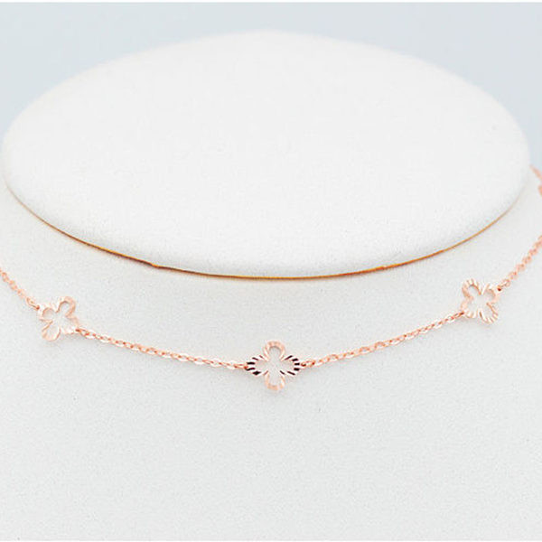 Ежедневна дамска гривна в златист цвят- с метални елементи