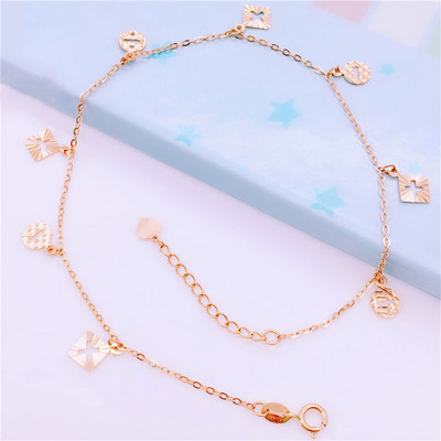 Ежедневна дамска гривна в златист цвят с метални елементи