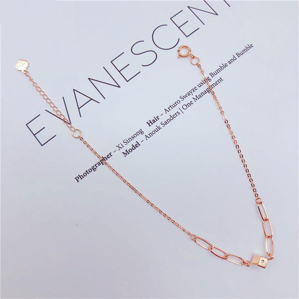 Дамска квадратна гривна