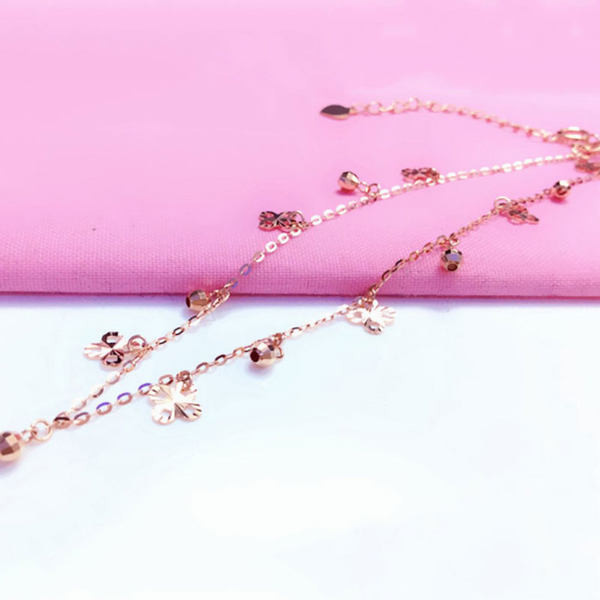 Ежедневна гривна в златист цвят- с метални елементи