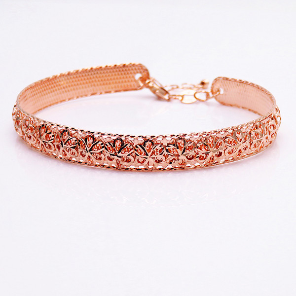 Дамска гривна тип колба в златист цвят