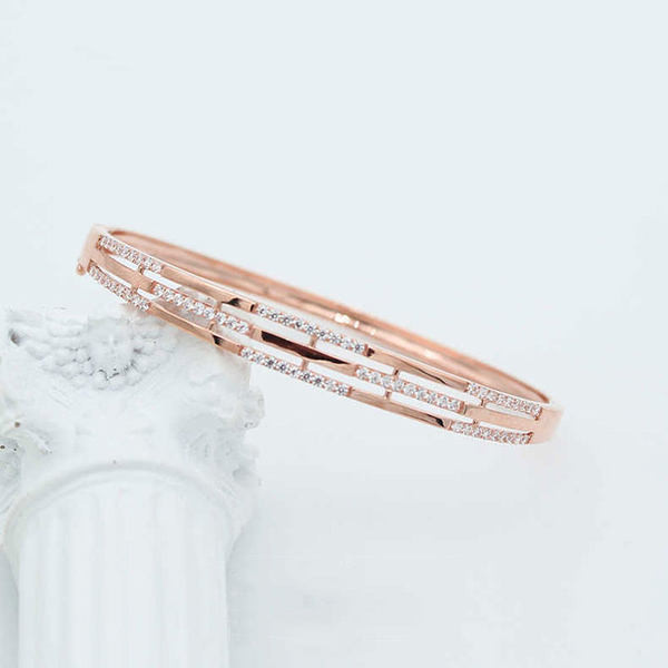 Κομψό βραχιόλι τύπου δαχτυλιδιού - με πέτρες